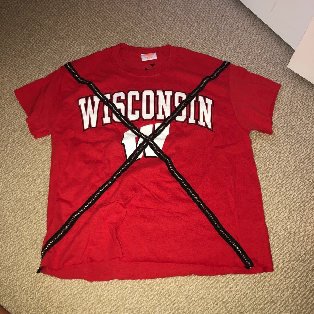 Wisconsin tailgate cropped shirt